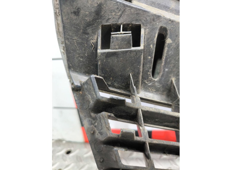 Решетка радиатора к Opel Astra, 2007г.