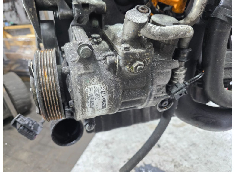 Компрессор кондиционера к Volkswagen Golf, 2006г.