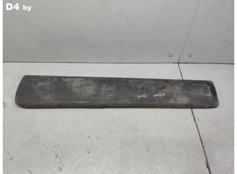 Молдинг двери передней правой к Opel Vivaro undefined г.