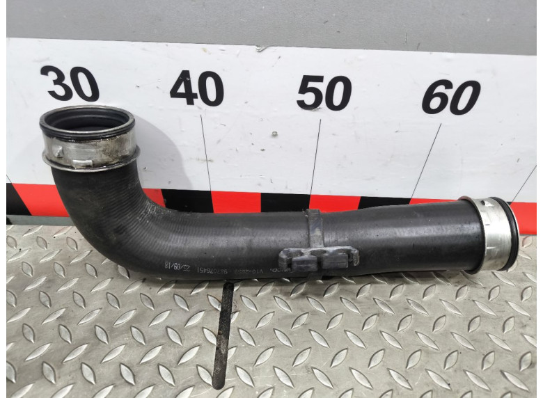 Патрубок интеркулера к Volkswagen Golf, 2005г.