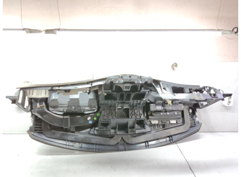 Панель передняя салона (торпедо) к Renault Laguna, 2010г.