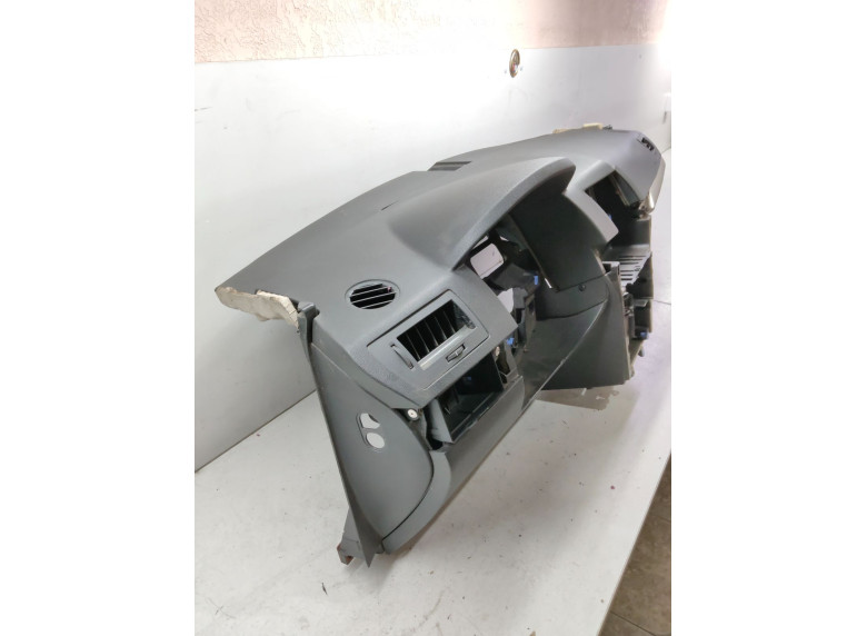 Панель передняя салона (торпедо) к Opel Astra, 2007г.