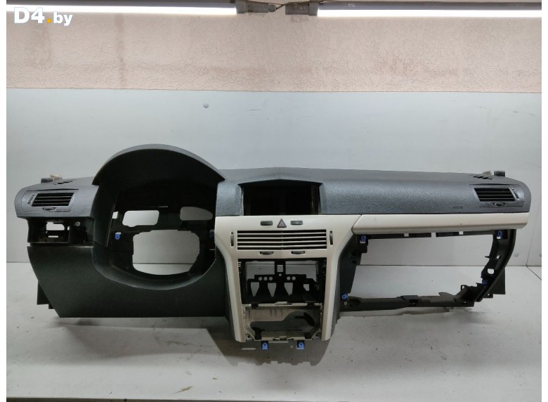 Панель передняя салона (торпедо) к Opel Astra undefined г.