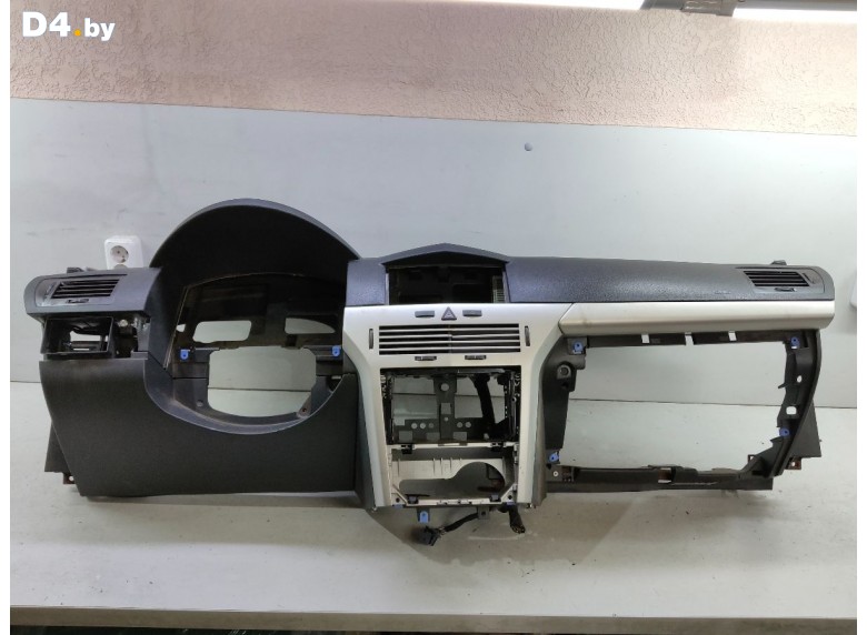 Панель передняя салона (торпедо) к Opel Astra undefined г.