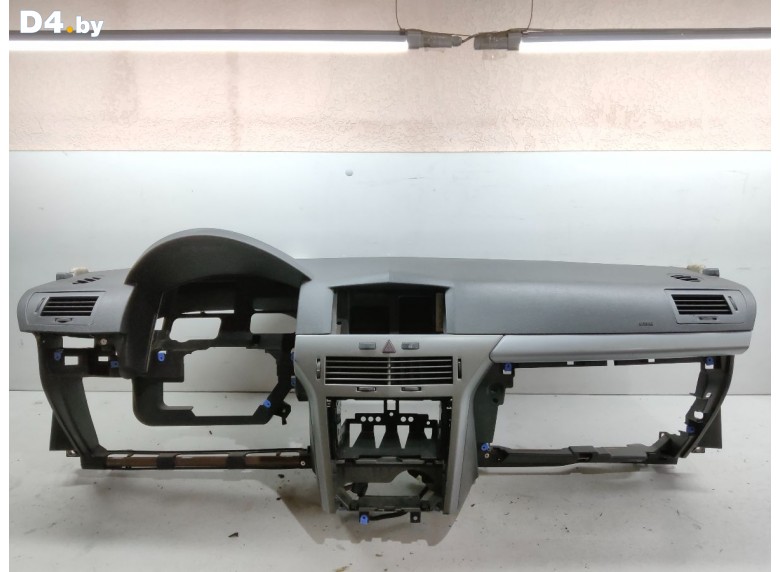 Панель передняя салона (торпедо) к Opel Astra undefined г.