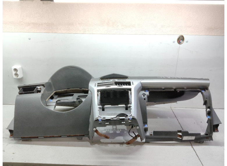 Панель передняя салона (торпедо) к Opel Astra, 2007г.