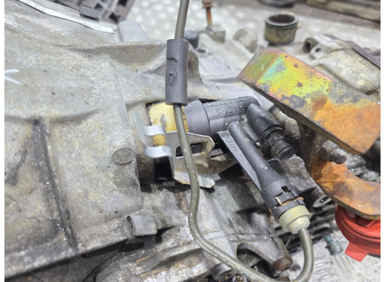 Цилиндр сцепления рабочий к Volkswagen Passat, 2002г.