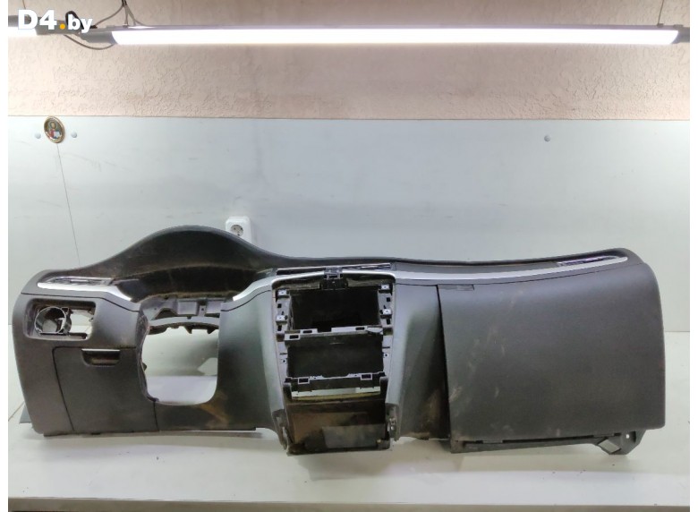 Панель передняя салона (торпедо) к Skoda Superb undefined г.