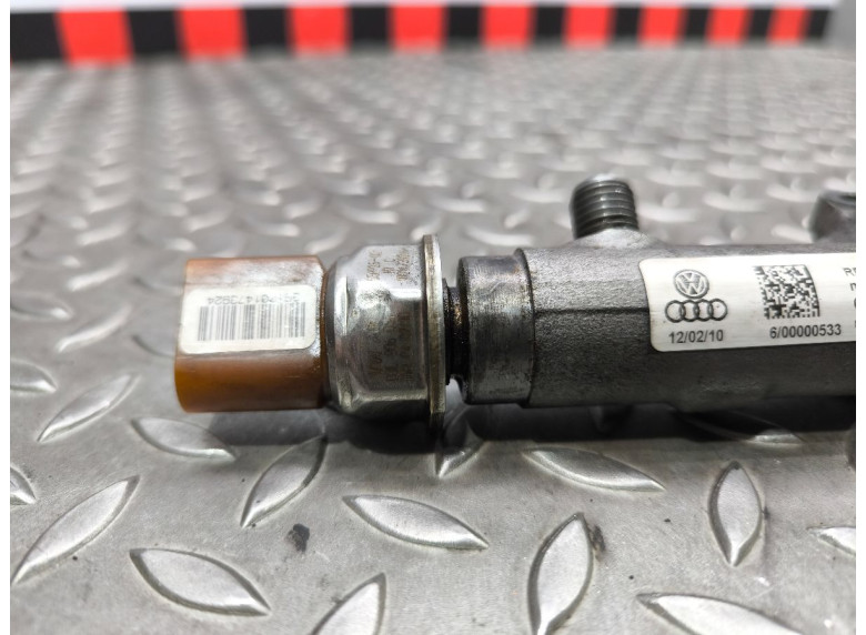 Датчик давления топлива к Volkswagen Golf, 2010г.