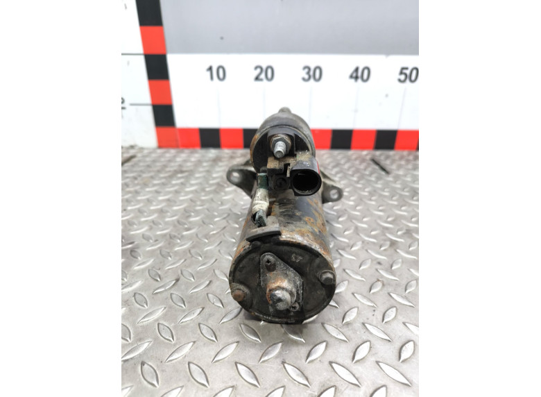 Стартер к Volkswagen Passat, 2006г.