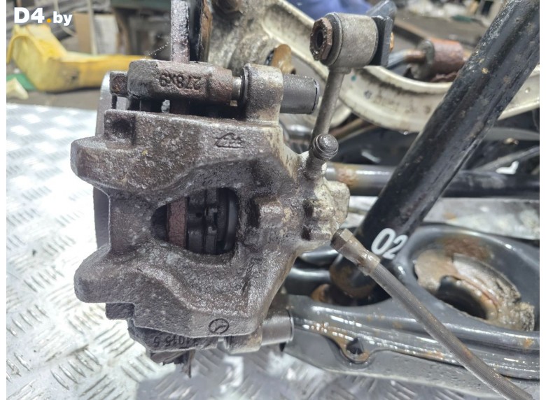 Суппорт задний левый к Mercedes CW204 undefined г.