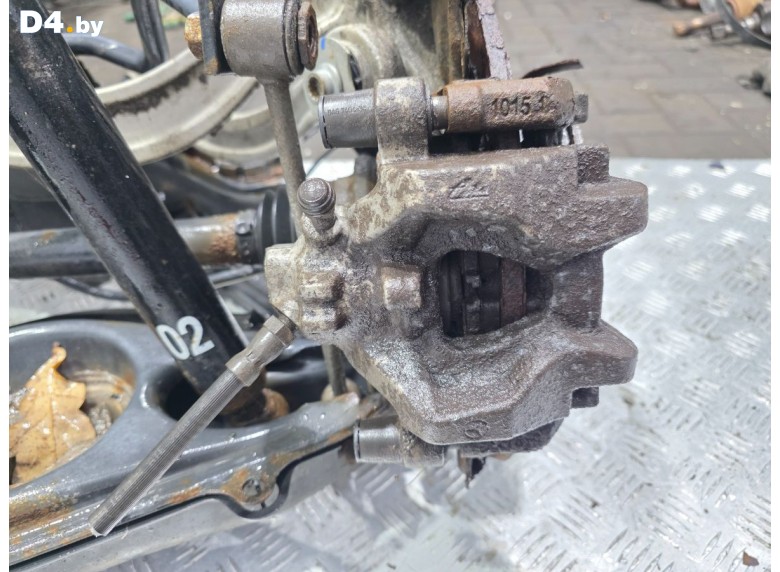 Суппорт задний правый к Mercedes CW204 undefined г.