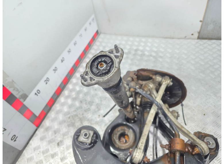 Амортизатор задний к Mercedes C W204, 2011г.