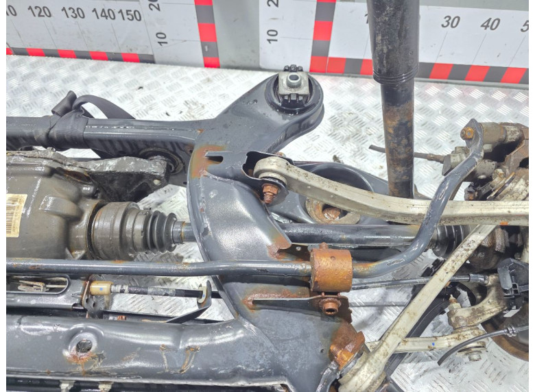 Полуось задняя (приводной вал, ШРУС) к Mercedes C W204, 2011г.