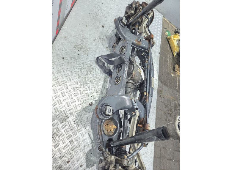 Балка подвески задняя к Mercedes C W204, 2011г.