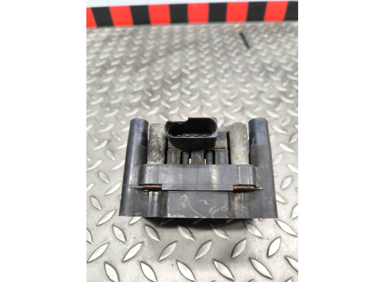 Катушка зажигания к Volkswagen Golf, 2000г.