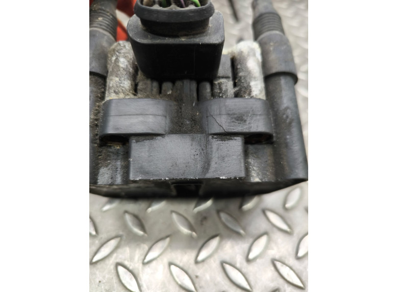 Катушка зажигания к Volkswagen Golf, 2001г.