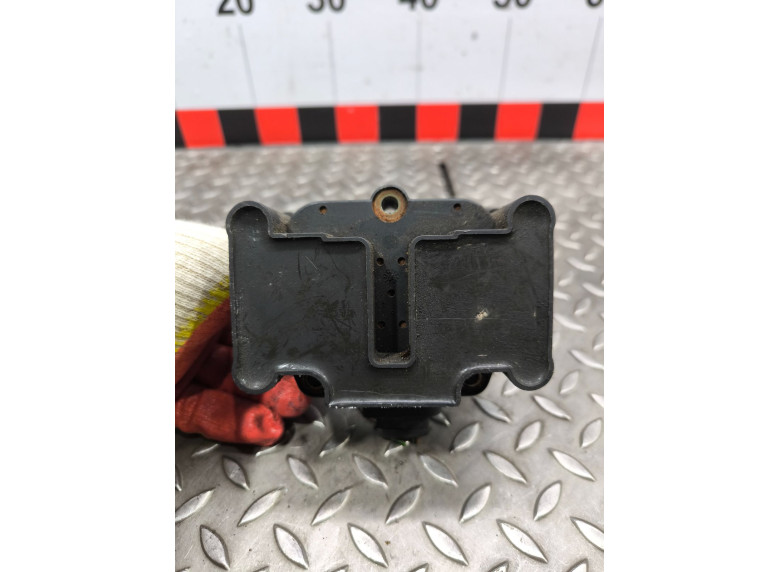 Катушка зажигания к Volkswagen Golf, 2001г.