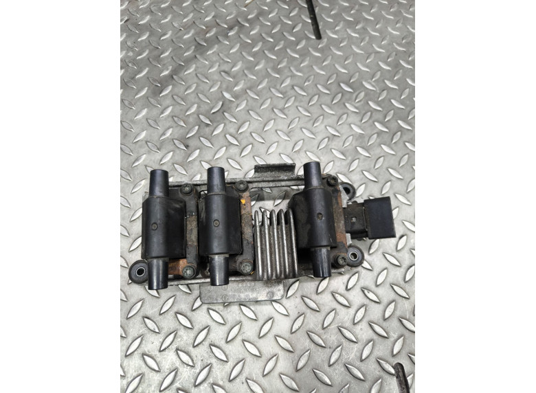 Катушка зажигания к Volkswagen Passat, 1999г.