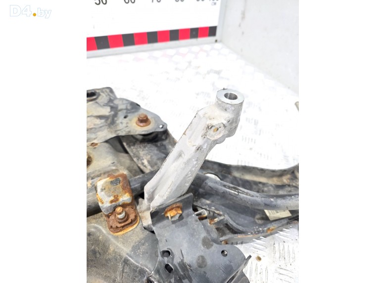 Кронштейн крепления балки подвески к Peugeot 5008 undefined г.