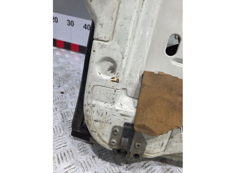 Дверь задняя распашная левая к Volkswagen Crafter, 2009г.