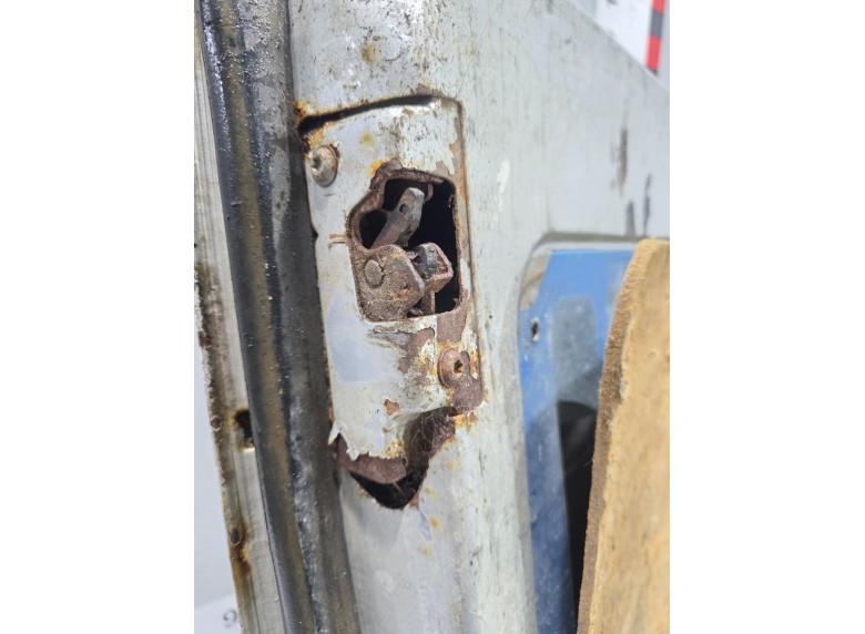 Дверь задняя распашная левая к Дверь задняя распашная левая к Ford Transit undefined г. Transit