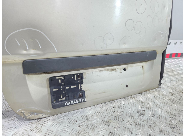 Накладка подсветки номера к Mercedes Sprinter, 2009г.