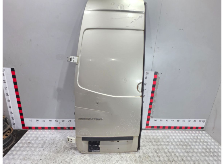 Дверь задняя распашная левая к Volkswagen Crafter, 2009г.