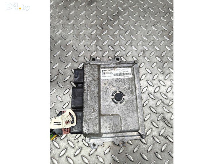 Блок управления двигателем к Peugeot 208 undefined г.