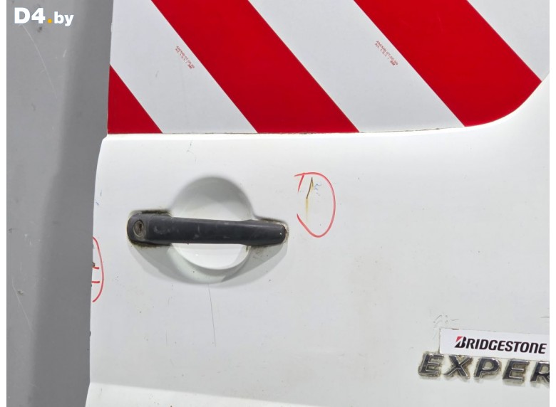 Ручка наружная распашной двери правой к Peugeot Expert undefined г.