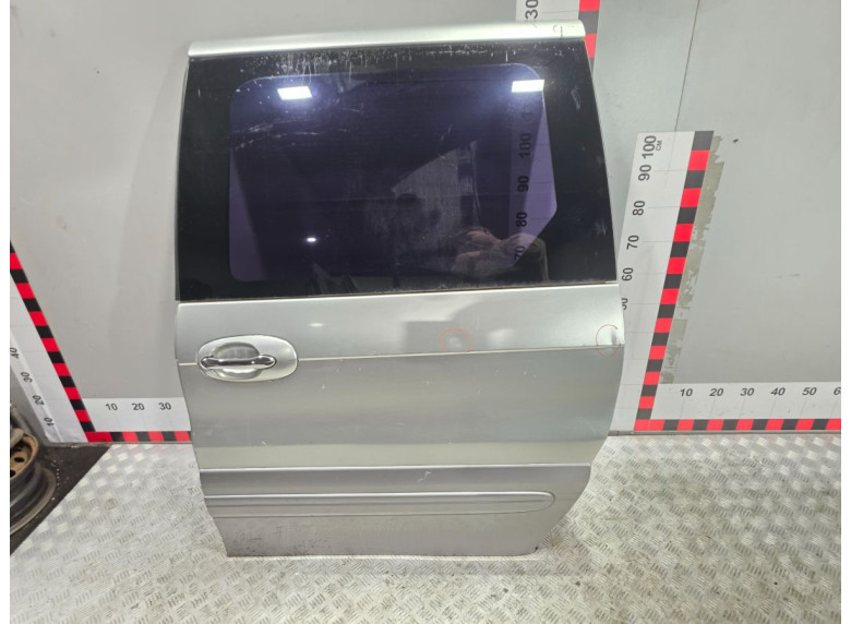 Дверь сдвижная левая к Kia Carnival, 2001г.