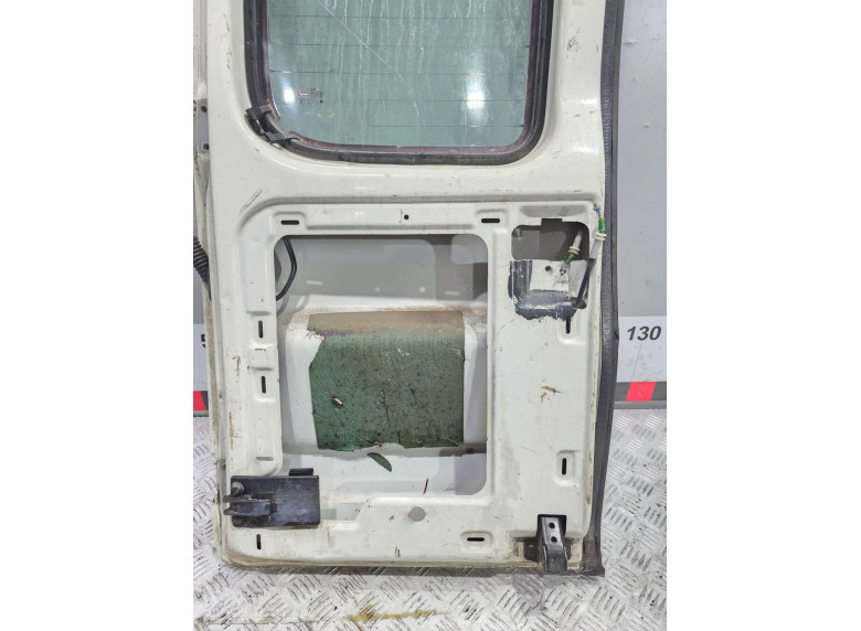 Дверь задняя распашная правая к Volkswagen Caddy, 2003г.