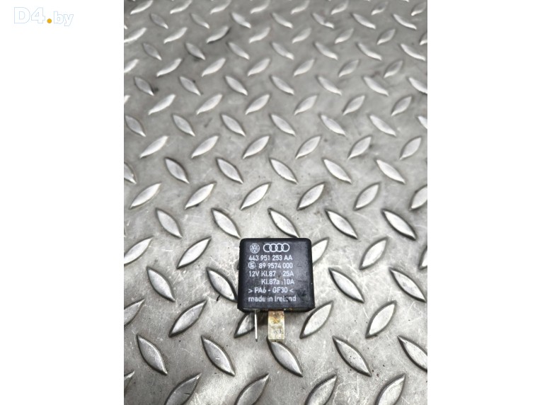 Реле бензонасоса к Audi A6 undefined г.