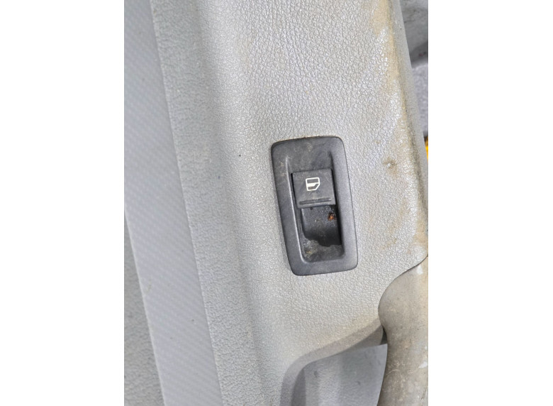Кнопка стеклоподъемника переднего правого к Volkswagen Caddy, 2007г.