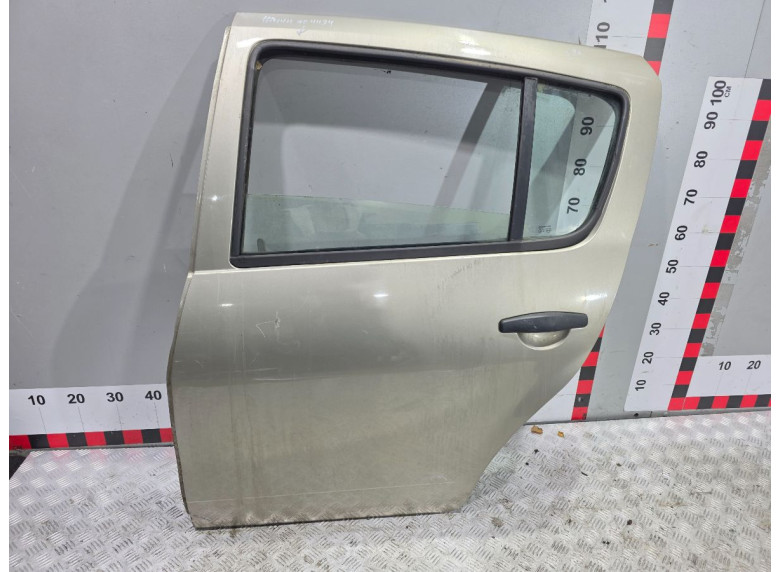Дверь задняя левая к Dacia Sandero, 2010г.