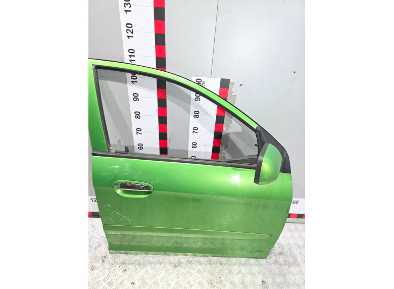Кнопка стеклоподъемника переднего правого к Kia Picanto, 2007г.