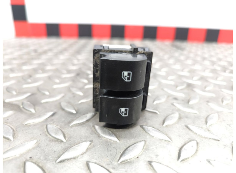 Блок управления стеклоподъемниками к Fiat Punto, 2007г.