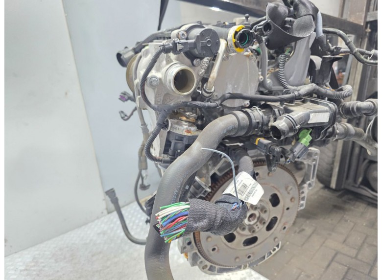 Двигатель к Двигатель к Peugeot 3008 undefined г. 3008