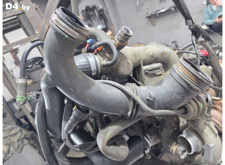 Патрубок турбины к Renault Trafic undefined г.