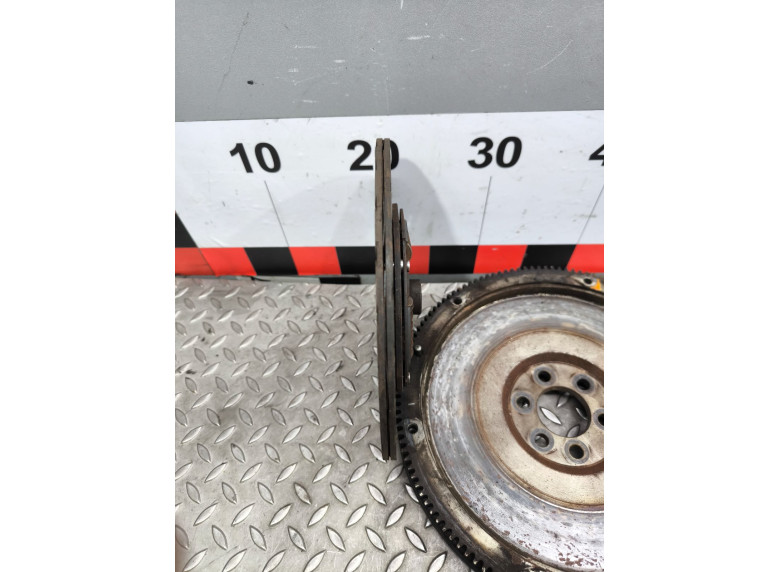 Комплект сцепления к Volkswagen Passat, 1995г.