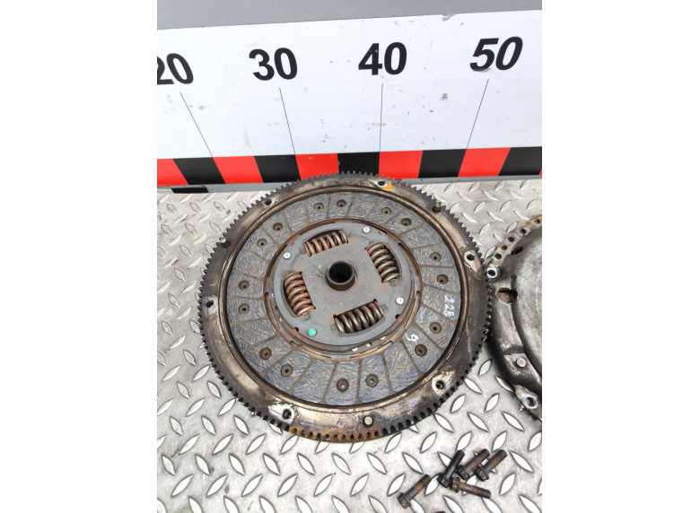 Комплект сцепления к Volkswagen Passat, 1995г.