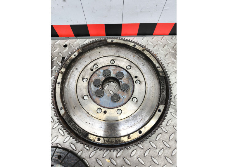 Комплект сцепления к Volkswagen Golf, 2006г.