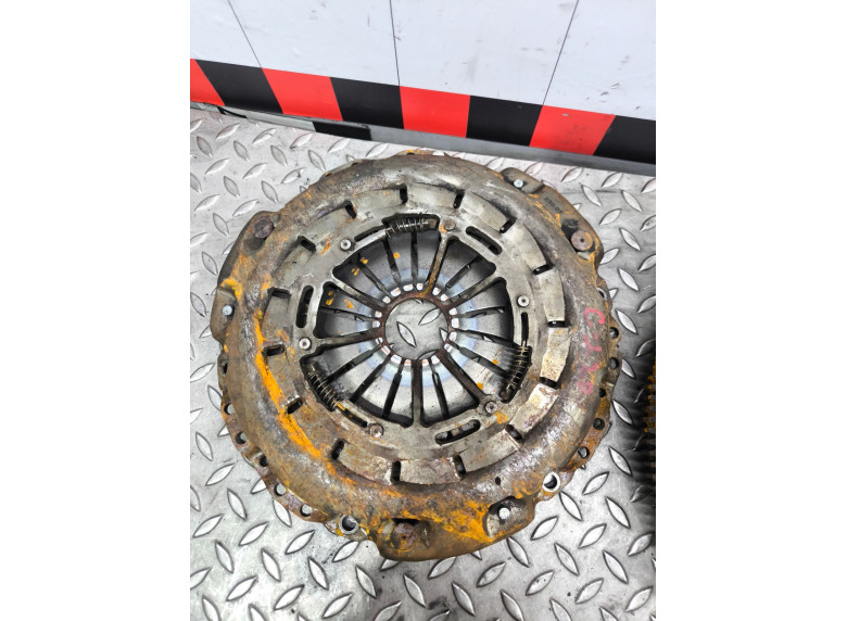 Корзина сцепления к Mercedes C W203, 2003г.