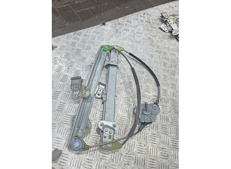 Стеклоподъемник передний левый к Lada Granta, 2016г.