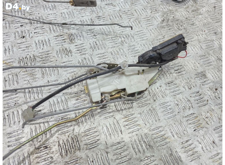 Замок двери передней правой к Mazda Demio undefined г.