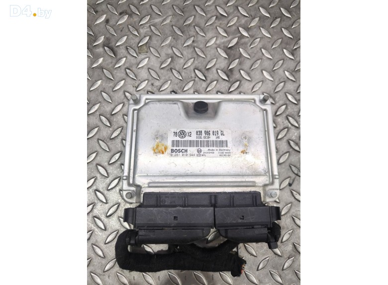 Блок управления двигателем к Volkswagen Passat undefined г.