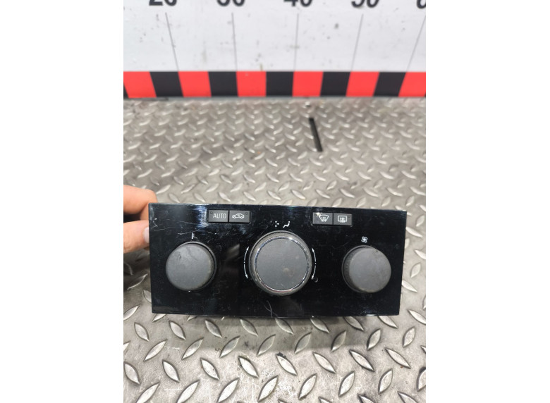 Блок управления печки/климат-контроля к Opel Astra, 2008г.