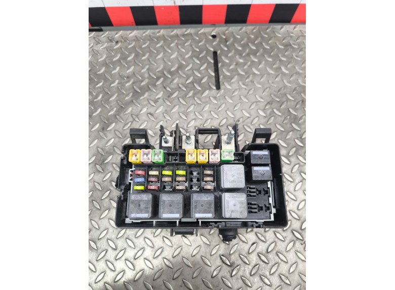 Блок предохранителей к Ford Transit