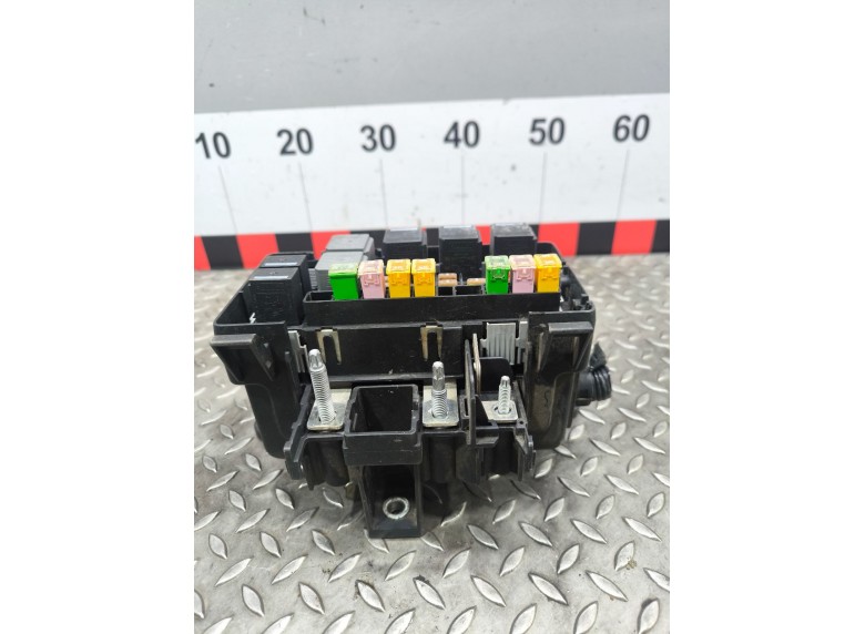 Блок предохранителей к Блок предохранителей к Ford Transit undefined г. Transit