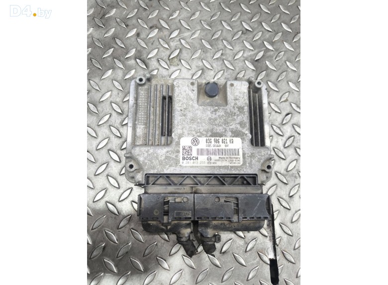 Блок управления двигателем к Volkswagen Golf undefined г.